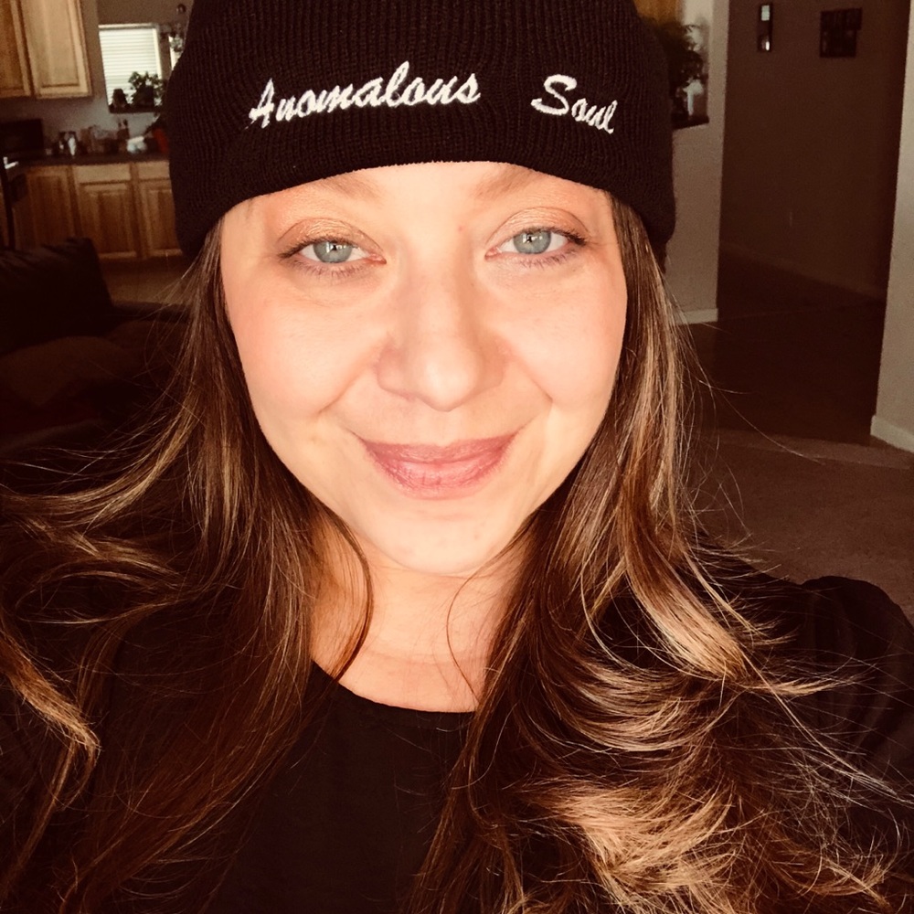 Meet your Posher, Aana